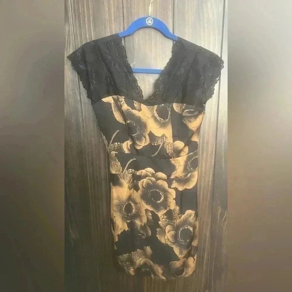 Y2K slip dress with lace trim and gold flower accents. Size Small. - Picture 2 of 8